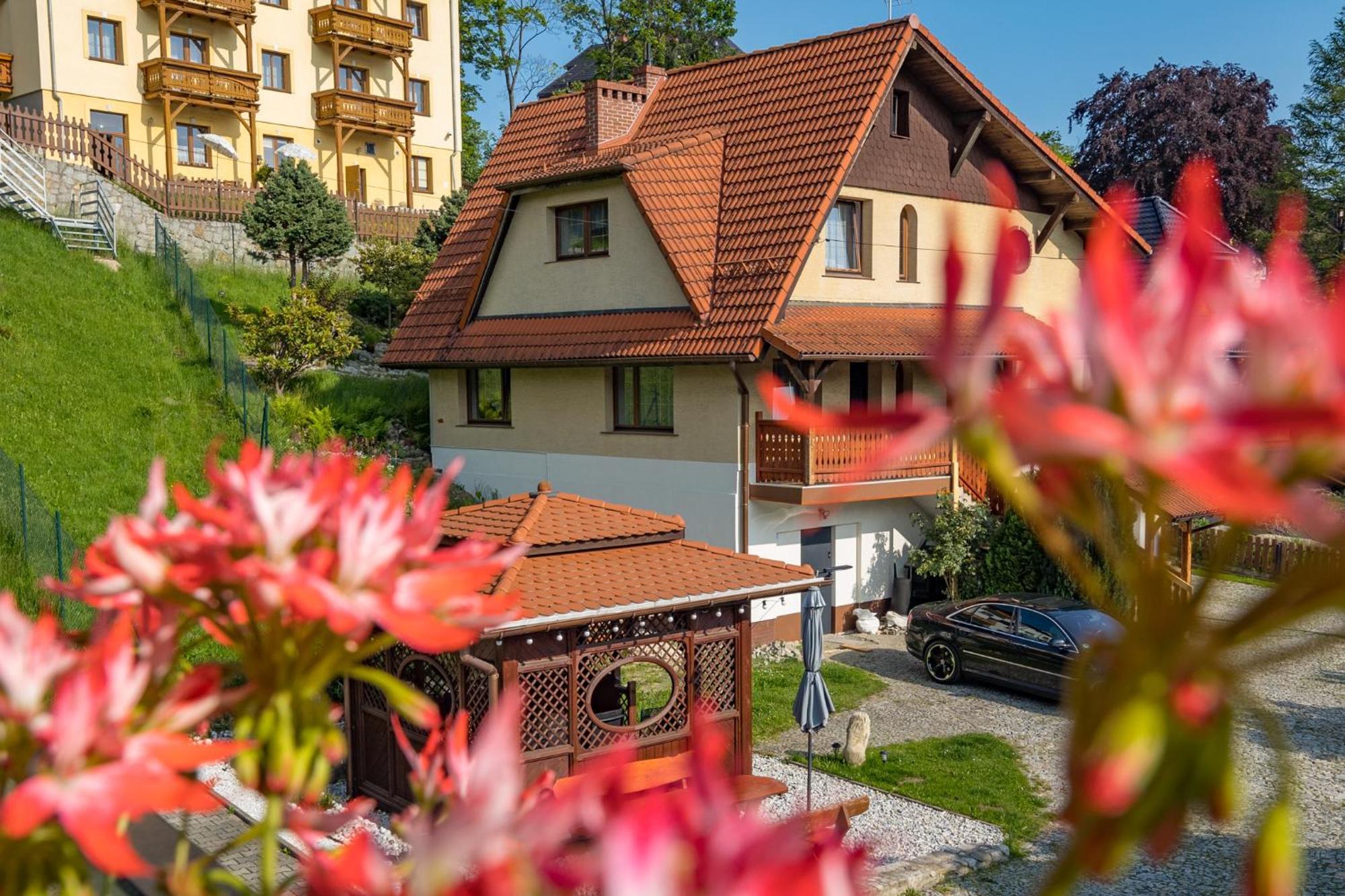 Family House Rosa Vila *